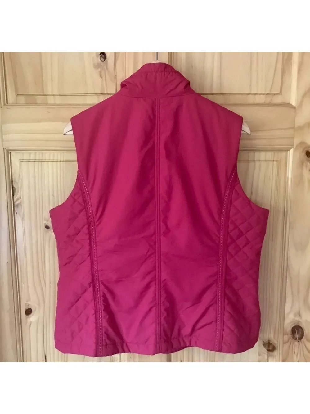 Coldwater Creek fuchsia lightweight quilted vest size large (14/16)